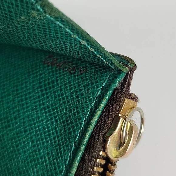 LOUIS VUITTON Emilie Monogram Wallet - Picture 8 of 10